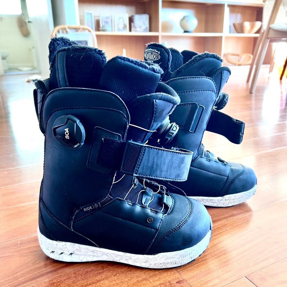 Brand new Ride X Karmyn Boa Snow Boarding Boots